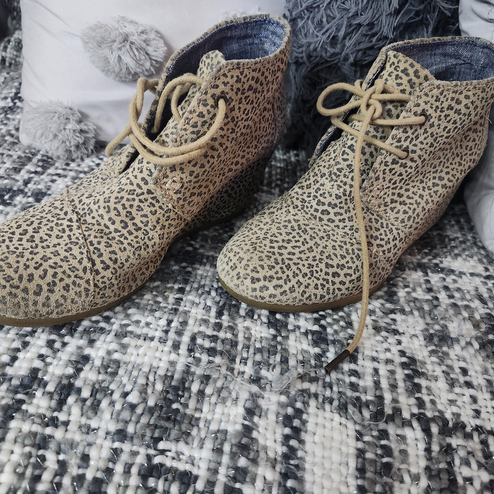 Toms Beige Leopard Ankle Booties